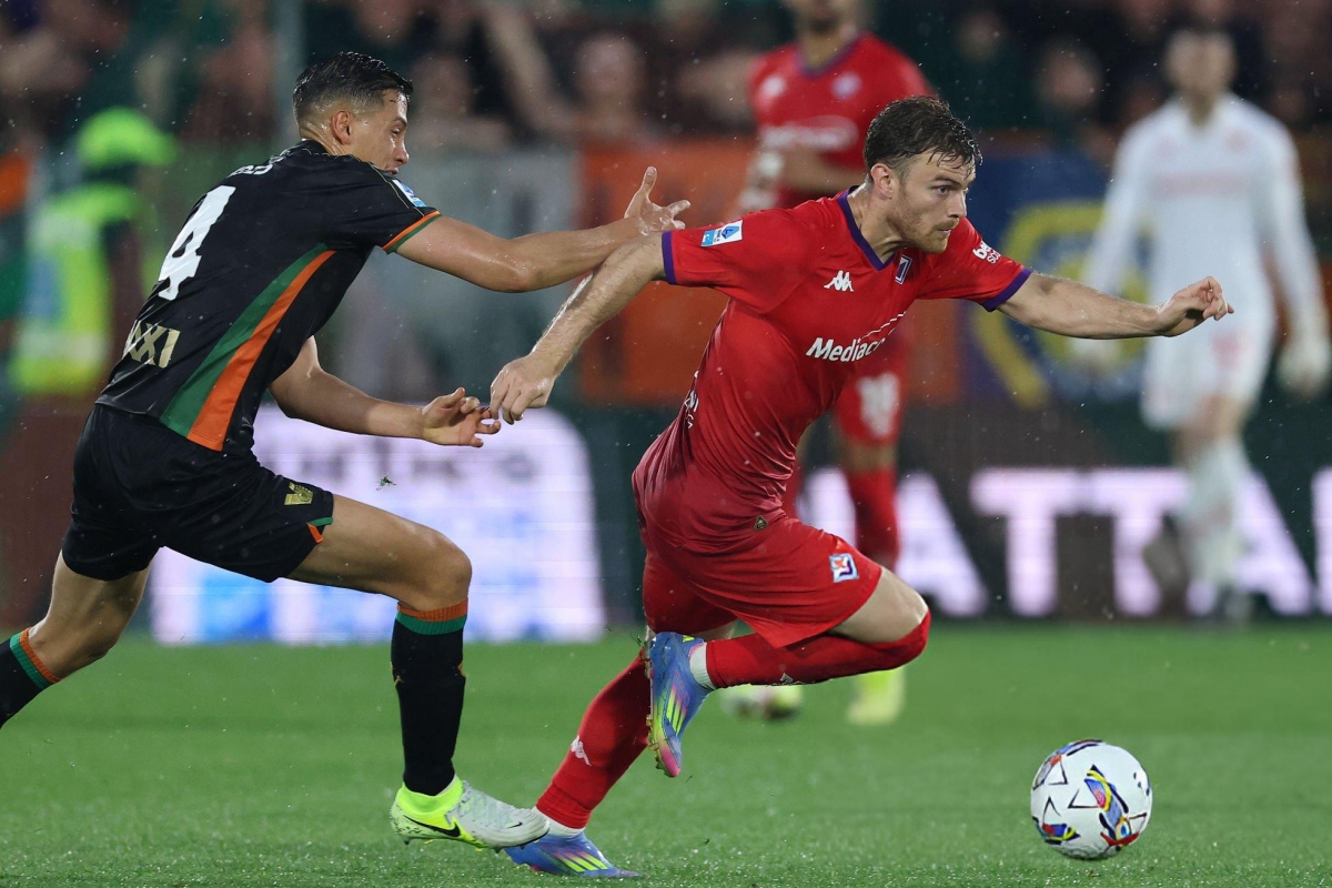 Jay Idzes vs Fiorentina