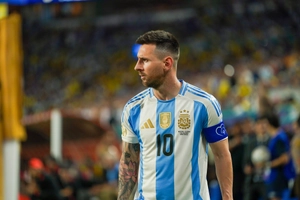 hlv_scaloni_chua_chac_chan_ve_ngay_tro_lai_cua_messi-1.jpg