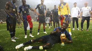 samuel-umtiti-1609084241-1.jpg