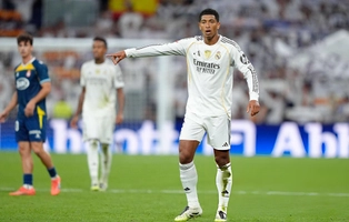 xabi_alonso_vui_mung_khi_jude_bellingham_tro_lai.jpg
